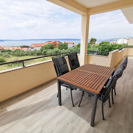 A4 Apartmani Kevic Kastela Luaran gambar