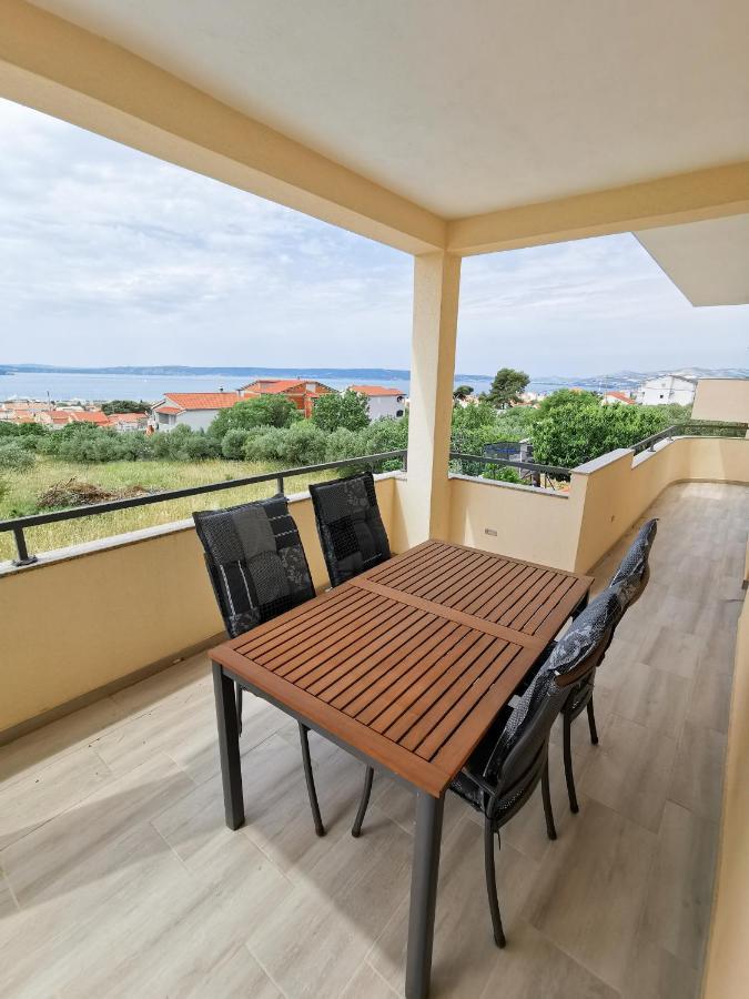 A4 Apartmani Kevic Kastela Luaran gambar