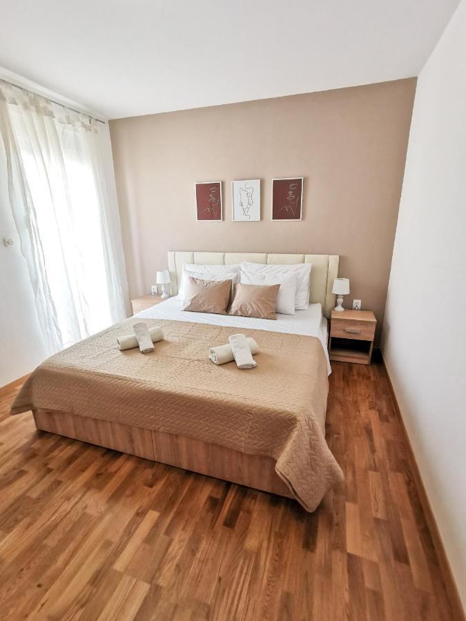 A4 Apartmani Kevic Kastela Luaran gambar